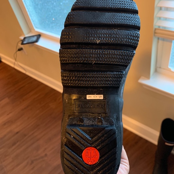 Like new OG tall Hunter rain boots! - Picture 2 of 3